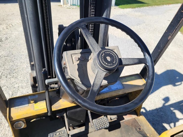 clark-t500-forklift-image-33