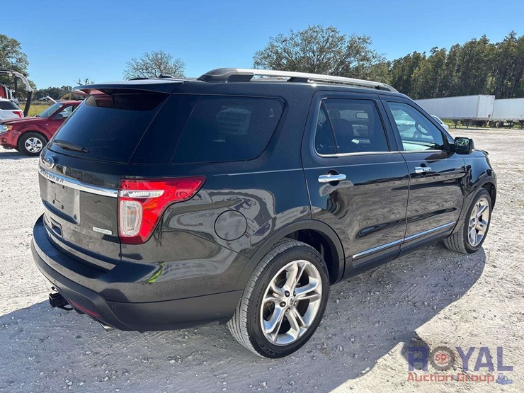 2014-ford-explorer-limited-image-3