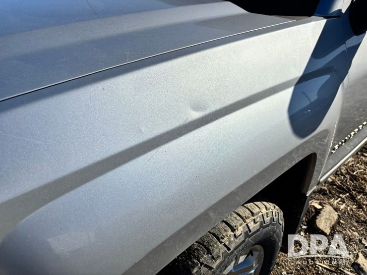 2015-chevrolet-silverado-image-18