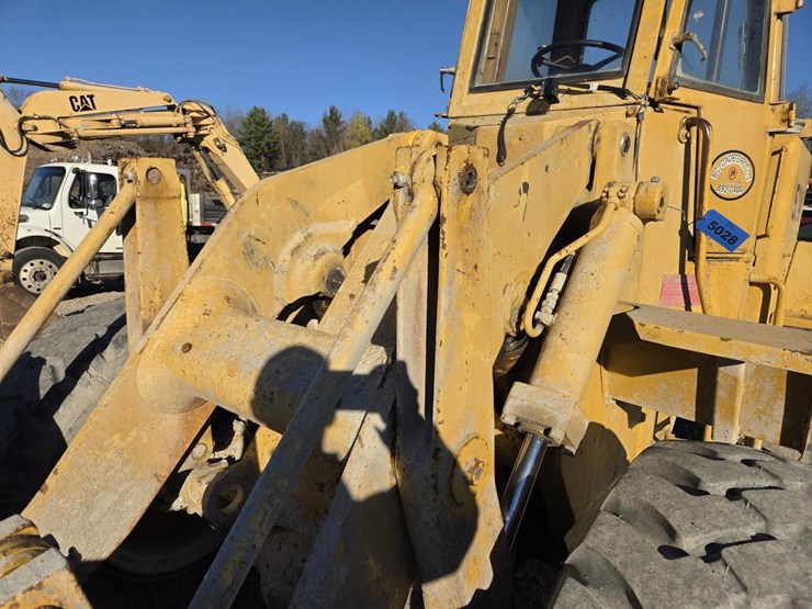 1980-caterpillar-930-image-15