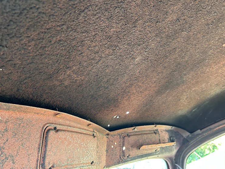 international-700-image-24