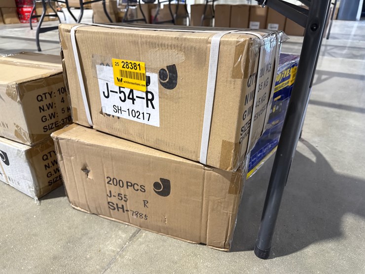 #28381-•-lot-of-led-red-clearance-lights-image-1