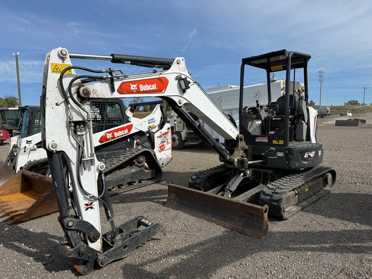 2020-bobcat-e42-image-1