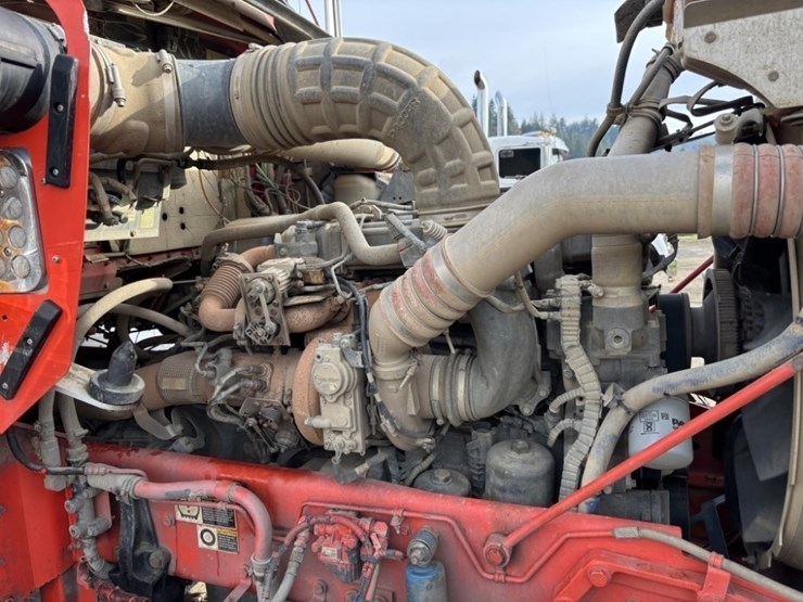 2016-kenworth-w900-image-18