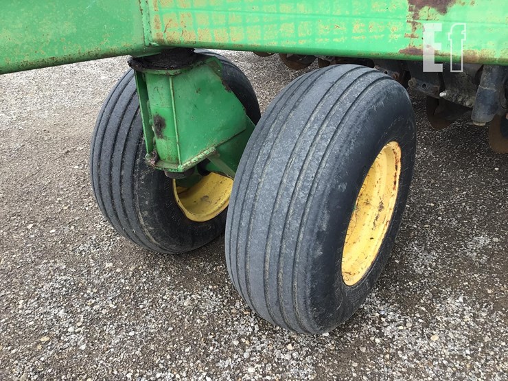 2000-john-deere-1560-image-12