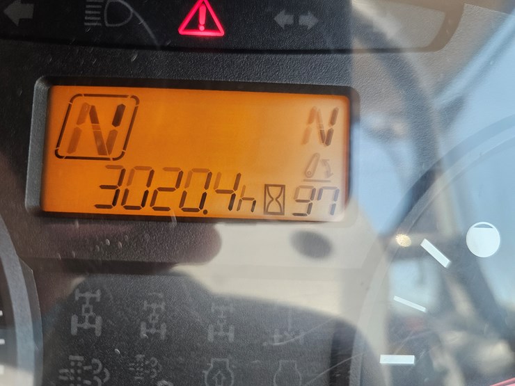 2013-kubota-m135gx-image-20