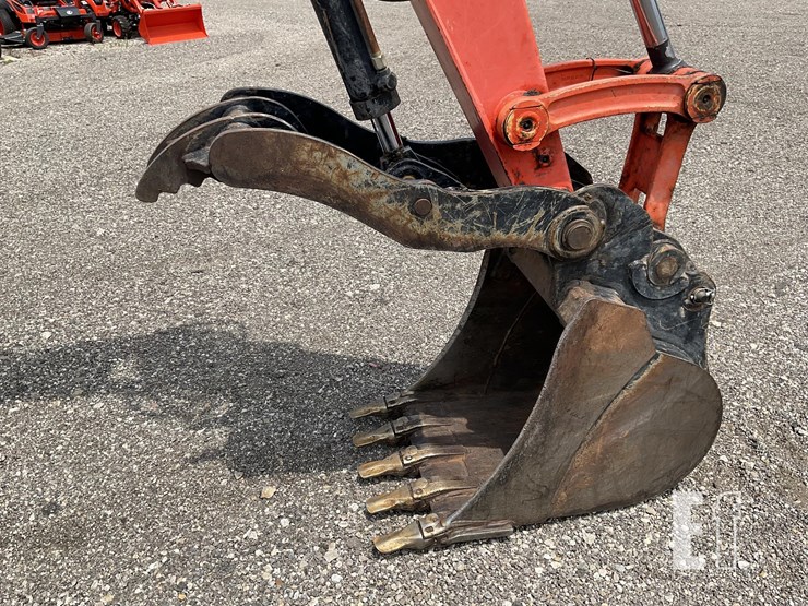 2019-kubota-kx080-4-image-9