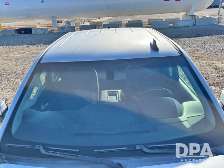 2015-chevrolet-silverado-image-16