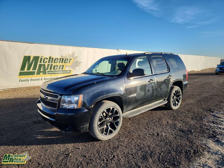 2013-chevrolet-tahoe-image-1