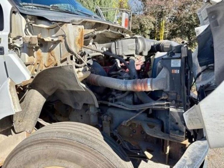 2013-ford-f750-xl-image-63