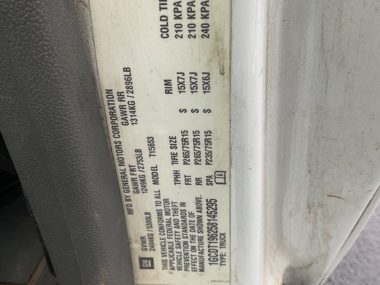 2005-chevrolet-colorado-image-16