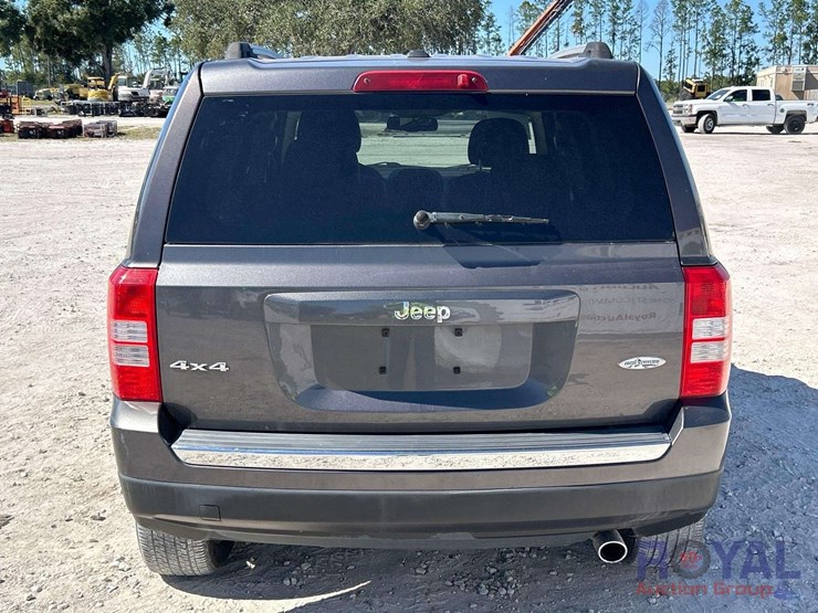 2017-jeep-patriot-image-28