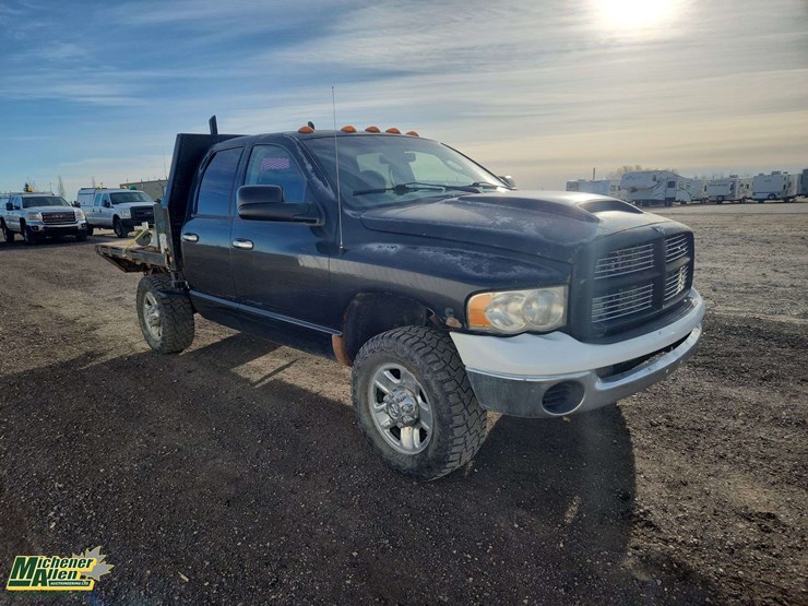 2004-dodge-ram-3500-image-4