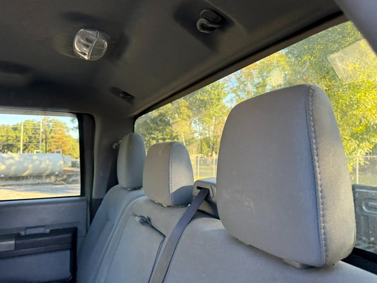 2011-ford-f250-image-28