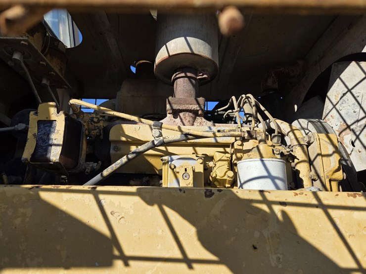 1980-caterpillar-930-image-31