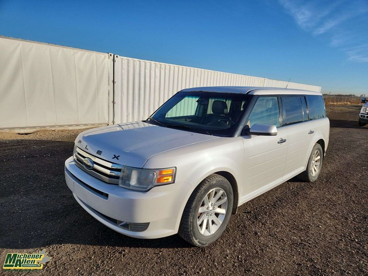 2010-ford-flex-image-1