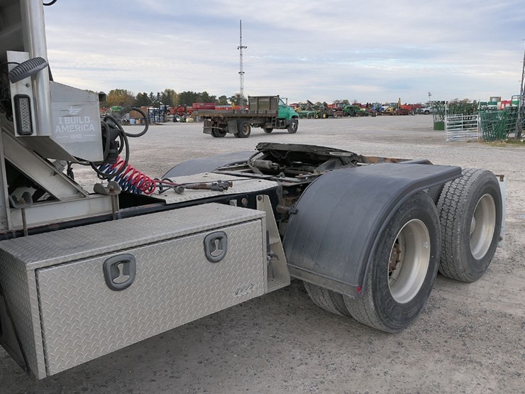 2006-kenworth-t800b-image-8