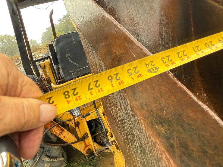 #22581-•-inop-ford-550d-backhoe-loader-image-40