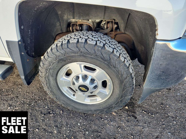 2016-chevrolet-silverado-2500hd-image-36