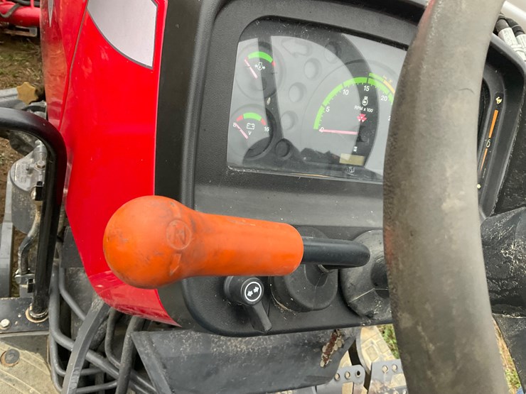 massey-ferguson-2607h-image-17