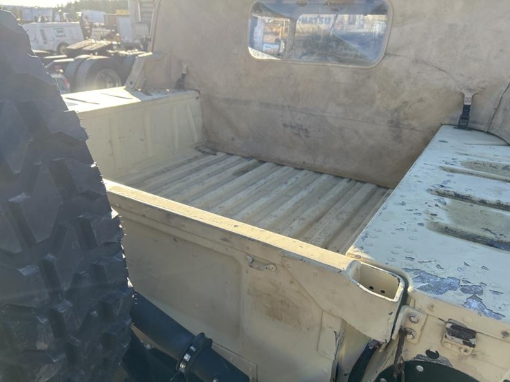 #5036-•-hummer-hmmwv-image-18