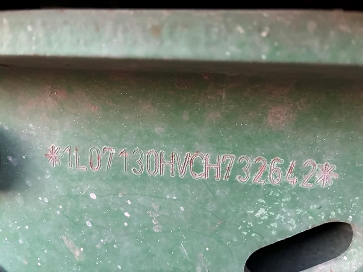 2013-john-deere-7130-image-10