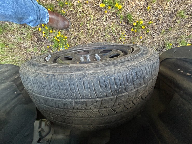 2013-ford-explorer-image-10