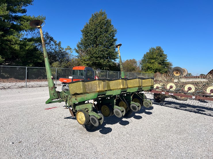 john-deere-7000-image-4