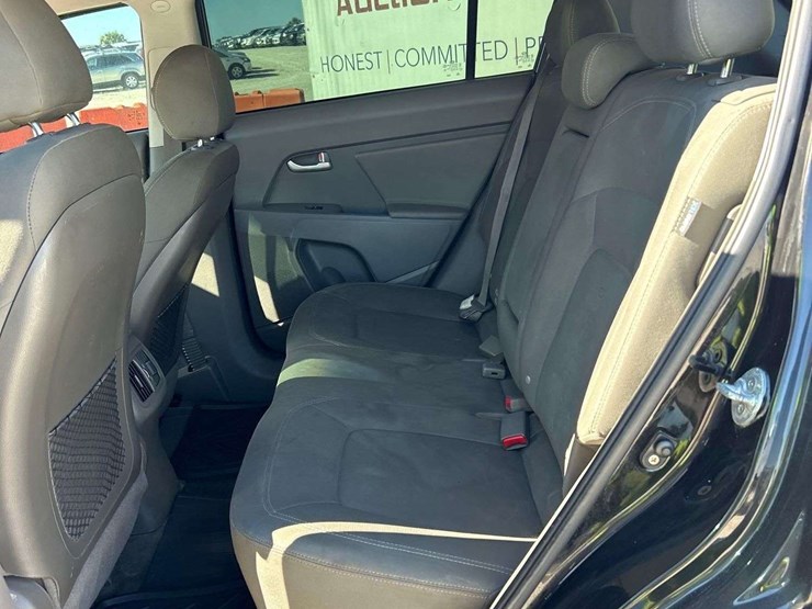 2015-kia-sportage-image-23