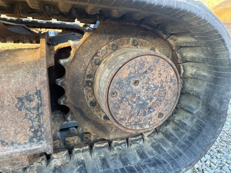 caterpillar-307-image-75