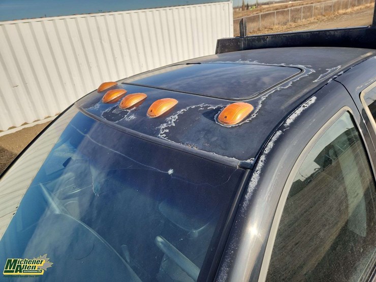 2004-dodge-ram-3500-image-42