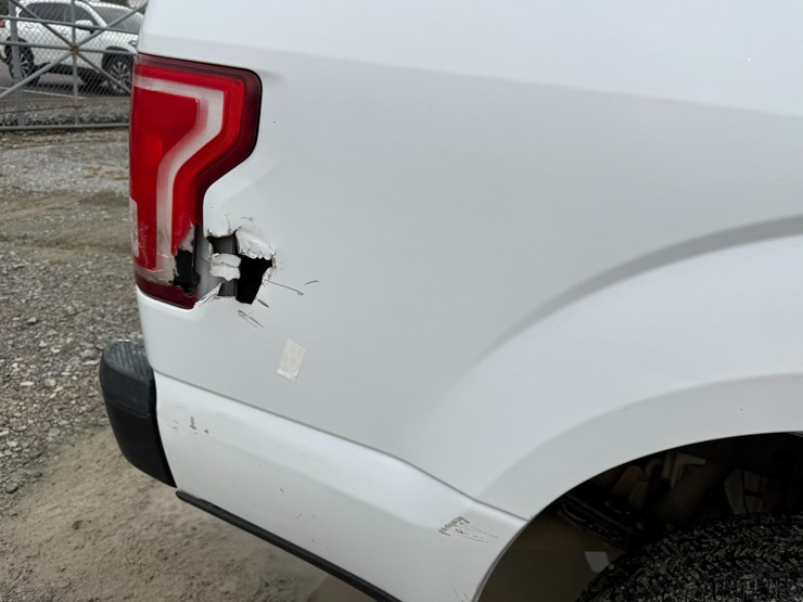 2017-ford-f150-image-15