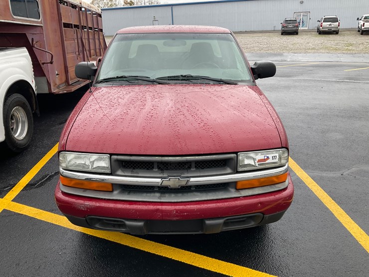 2002-chevrolet-s10-image-5