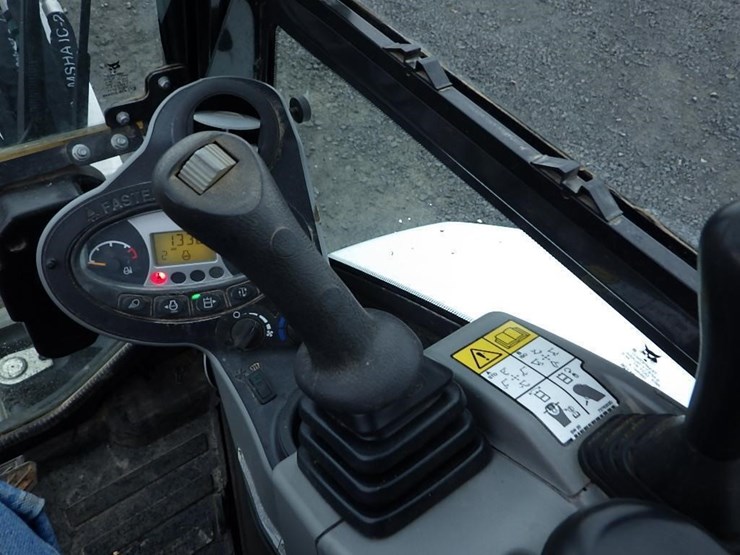 2022-bobcat-e35i-image-25