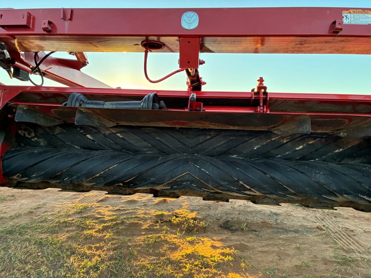 new-holland-h7230-image-5