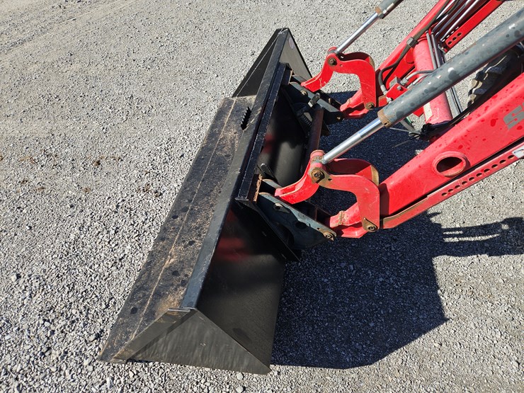 massey-ferguson-471-image-5