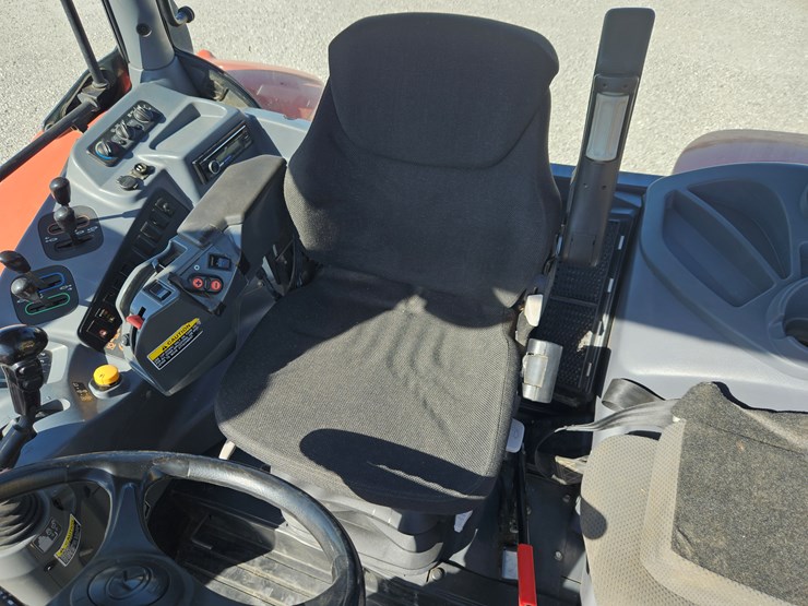 2013-kubota-m135gx-image-17