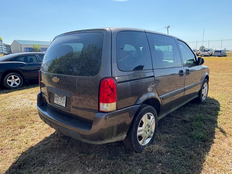 2008-chevrolet-uplander-image-3