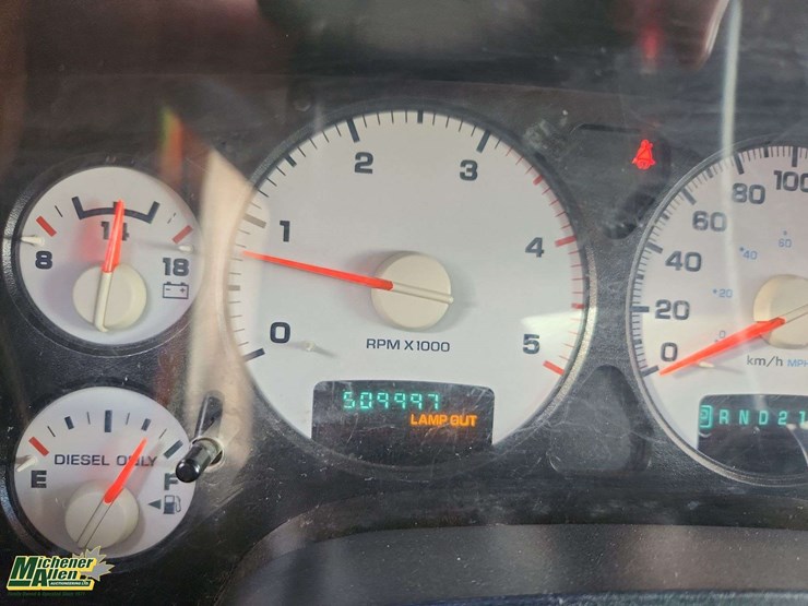 2004-dodge-ram-3500-image-14