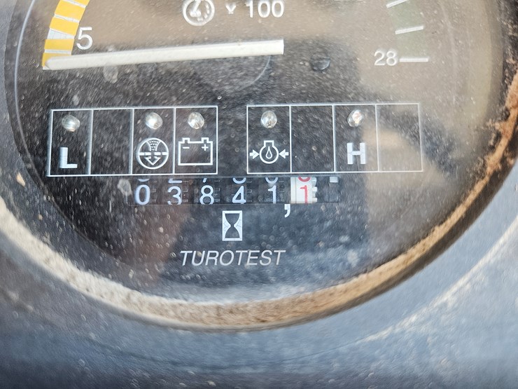 massey-ferguson-471-image-13