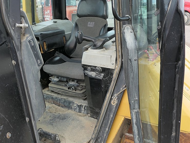 2015-caterpillar-d6n-xl-image-41