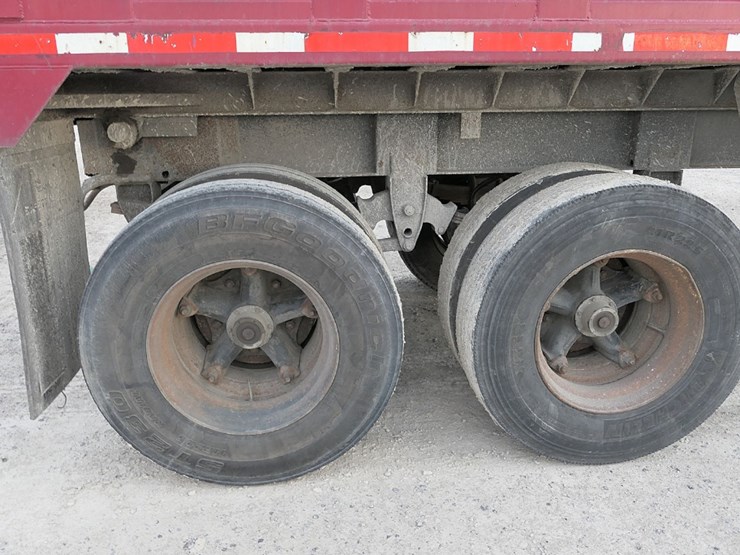 2000-summit-26'-tandem-demo-trailer,-sn:1s8sd2628y0010266,-barn-door-swing-image-15