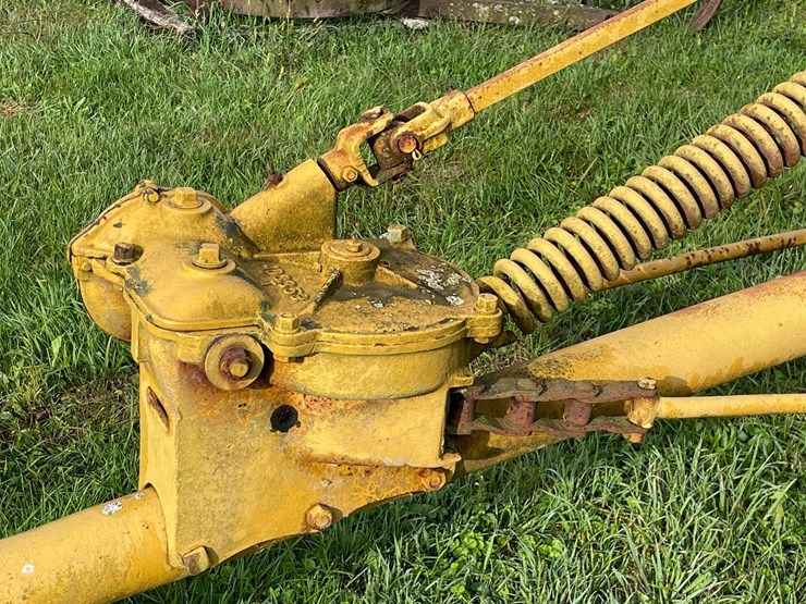 caterpillar-44-tow-grader-image-13