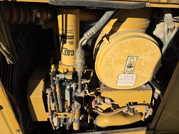 caterpillar-d5n-image-23