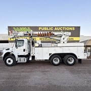 2012 FREIGHTLINER M2 106