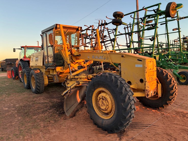 komatsu-gd650a-image-2