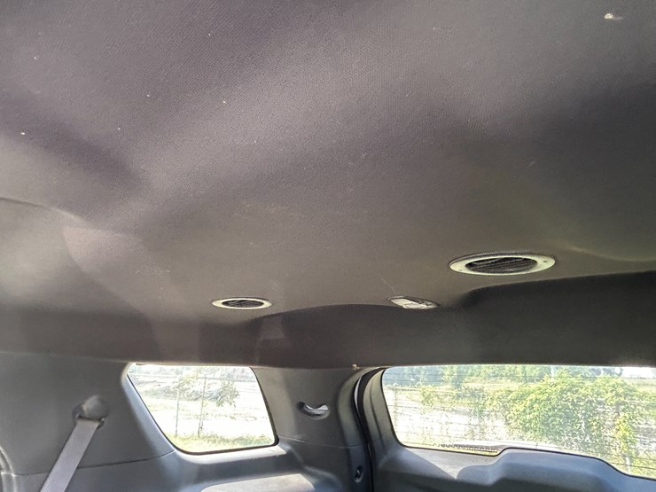 2013-ford-explorer-image-22