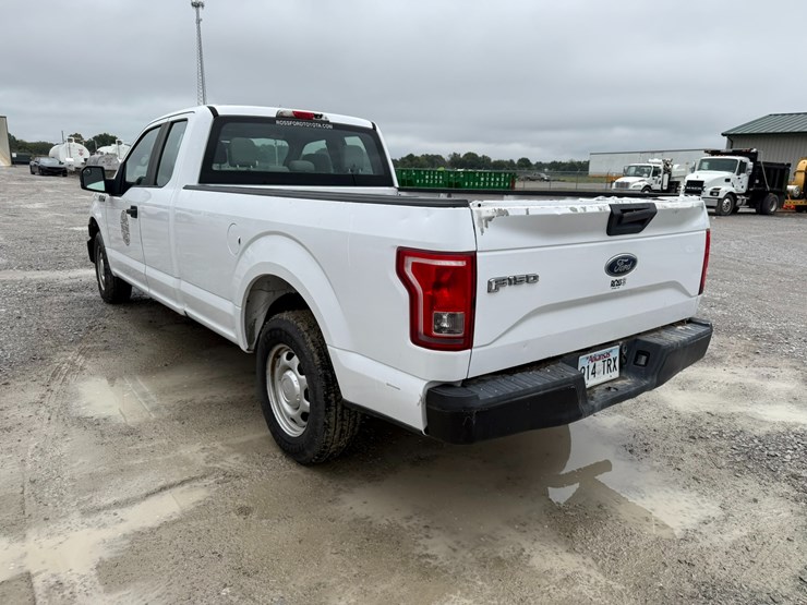 2017-ford-f150-image-4