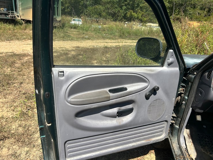 2001-dodge-ram-1500-image-35