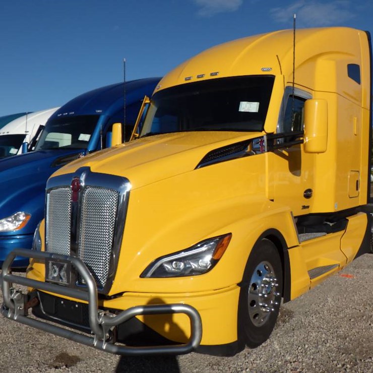 2023 KENWORTH T680